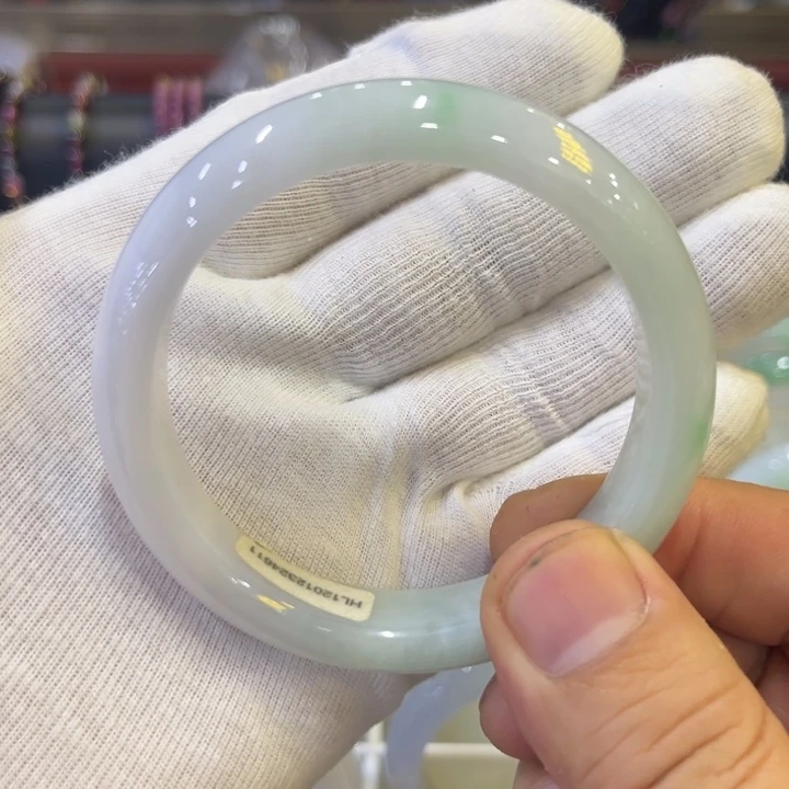 未镶嵌手镯翡翠四海哥翡翠白底青正圈