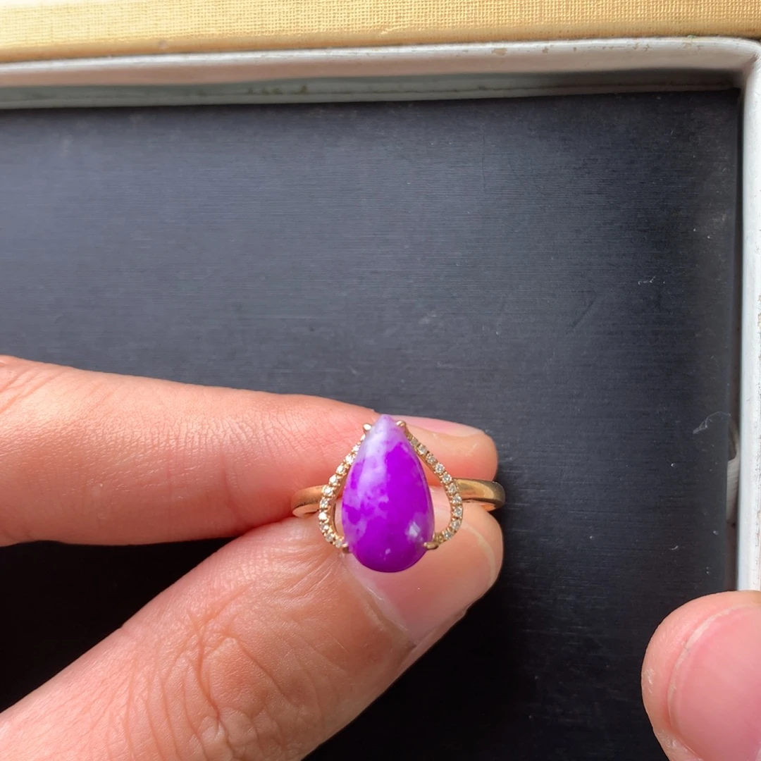 苏纪石（舒俱来）18K金镶嵌戒指