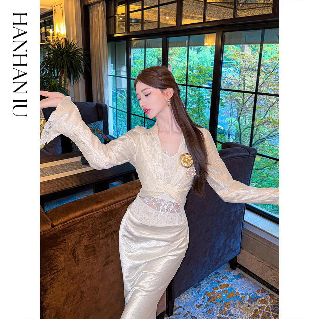 韩韩IU【月神童话】琥珀流光色系修身V领扭结假两件女式秋季衬衫