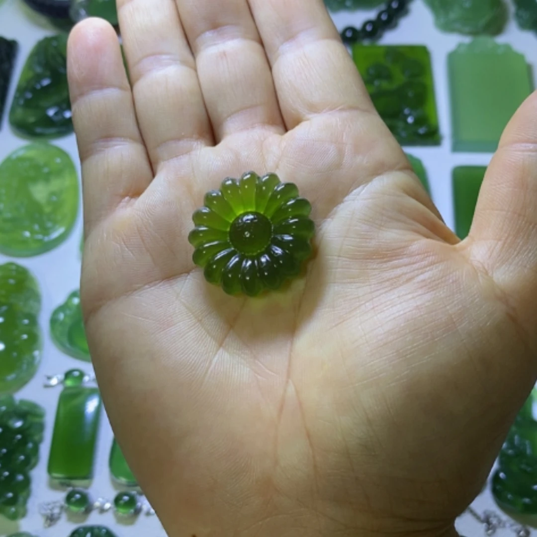 【闪购商品】未镶嵌蛇纹石玉颈饰