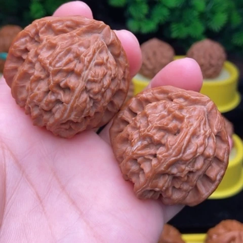 把件文玩核桃三角白42全品