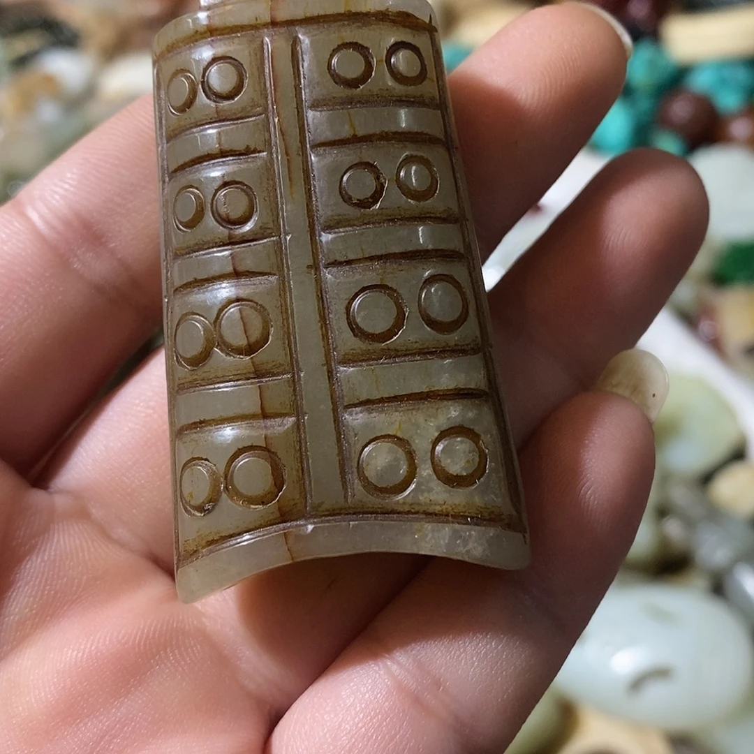 和田玉（糖玉）未镶嵌挂件