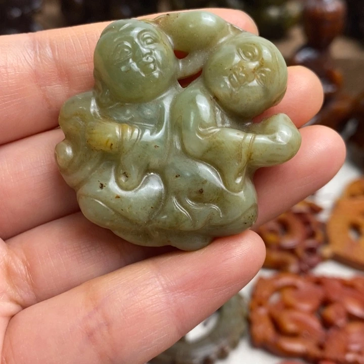 蛇纹石玉未镶嵌颈饰41