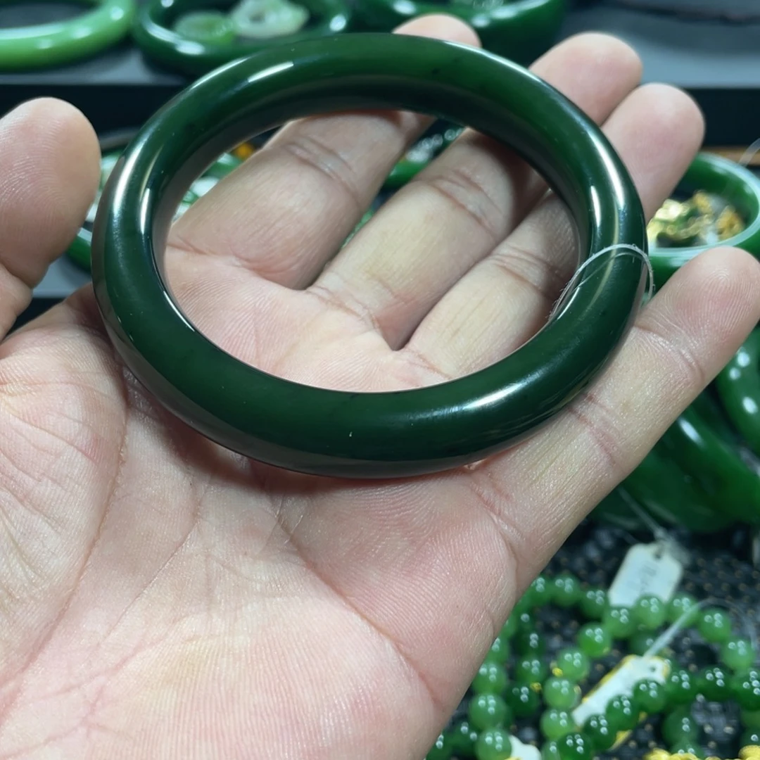 和田玉（碧玉）未镶嵌手镯62圈口