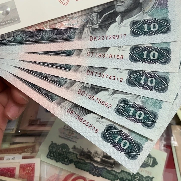 8010全新直板5张，。。。。。