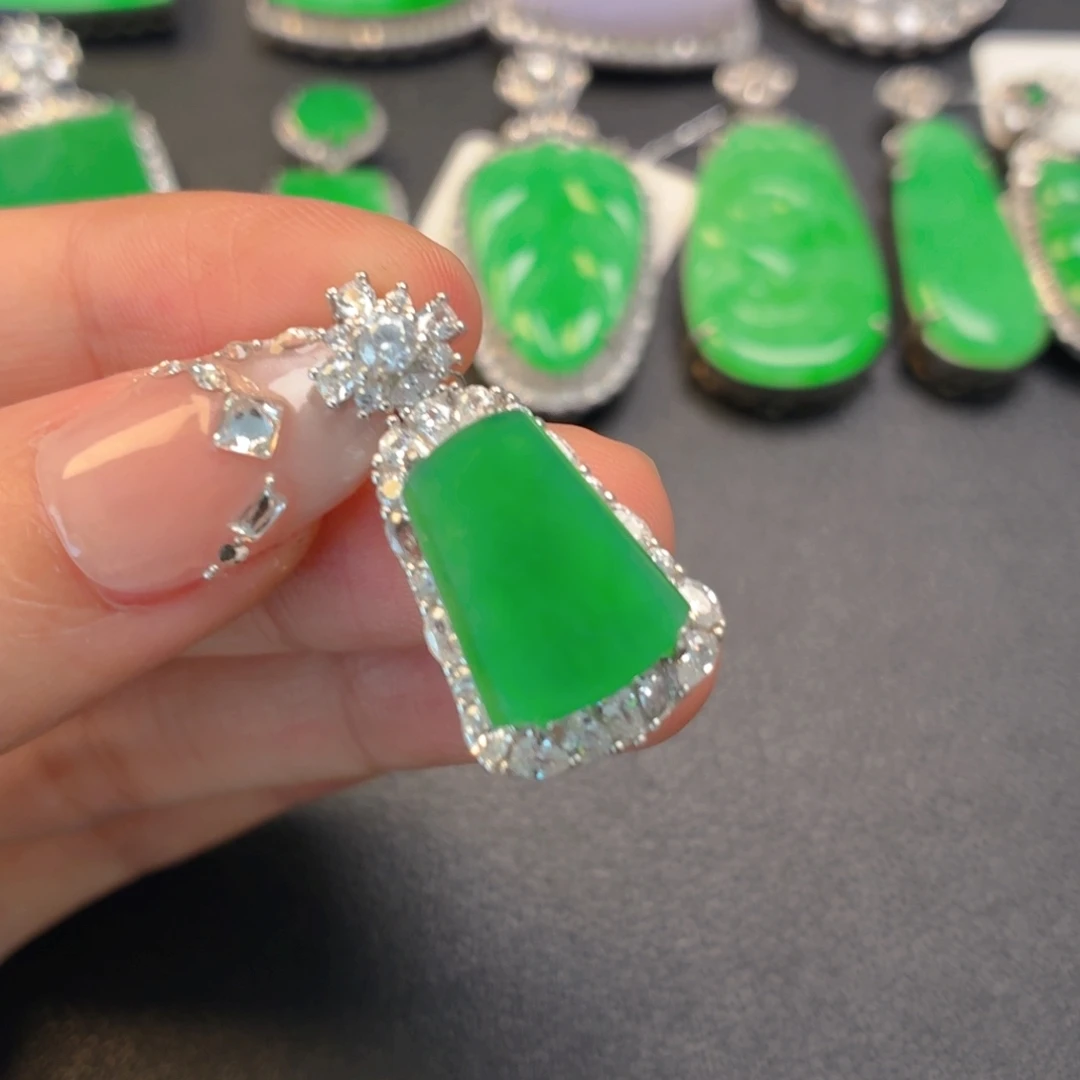 翡翠银S925镶嵌颈饰