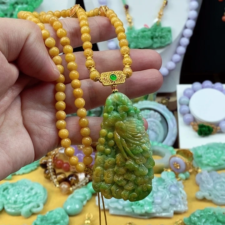 翡翠颈饰未镶嵌翡翠吊坠挂件