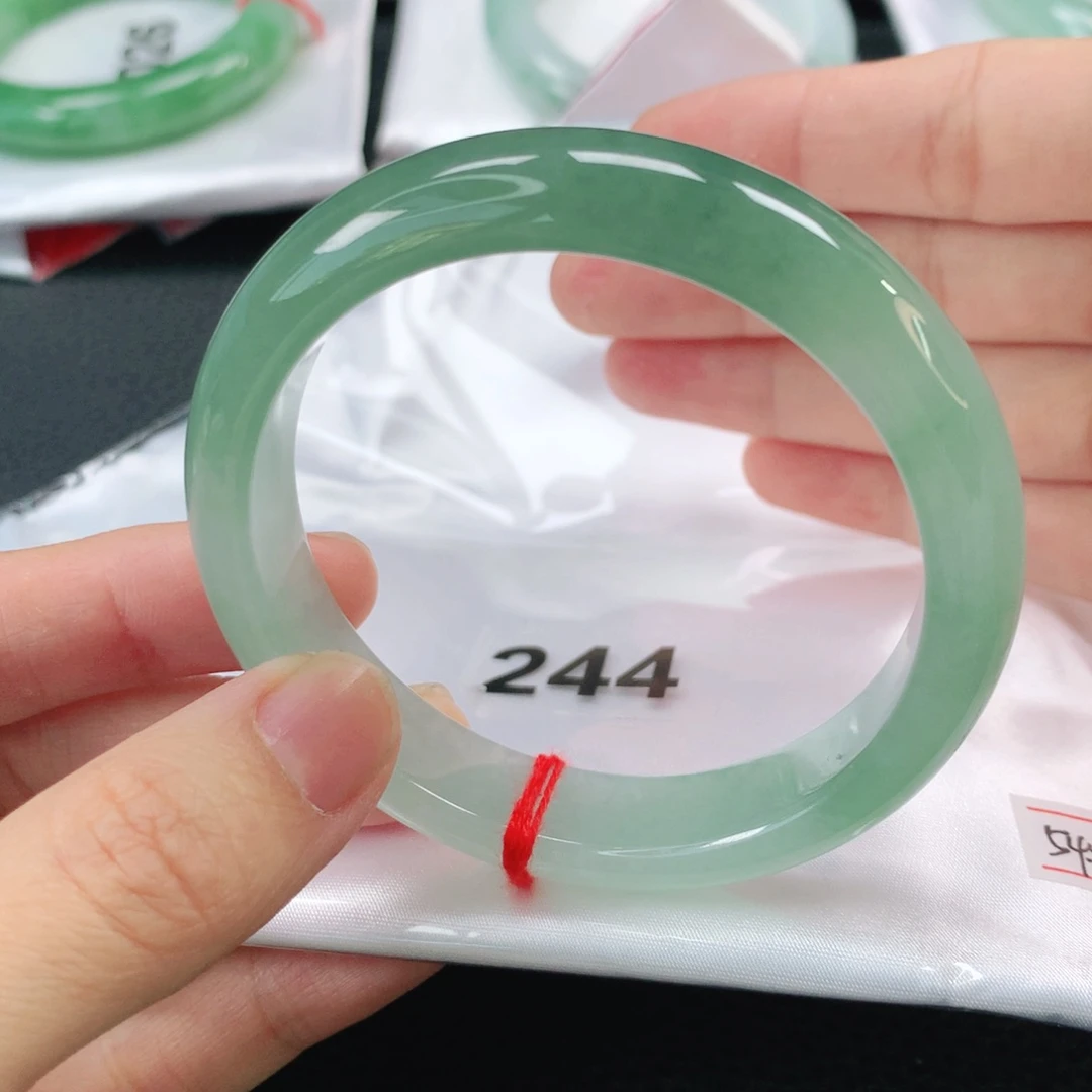 未镶嵌手镯翡翠缅甸54