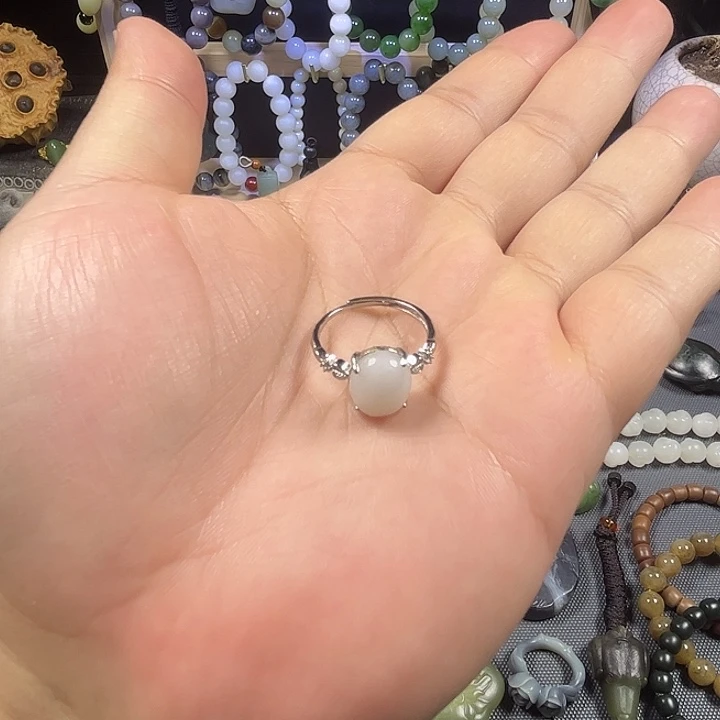 和田玉（糖玉）未镶嵌戒指