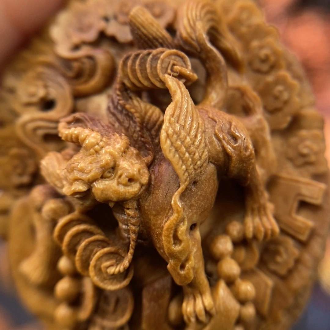 潍坊核雕桃核雕刻貔貅
