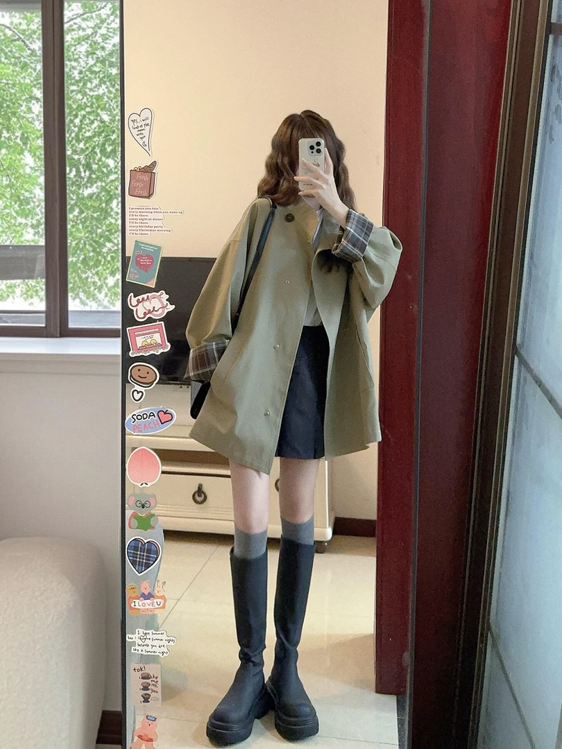 【柏林往事】秋季时尚气质卡其色短款风衣外套白色打底衫黑色半裙