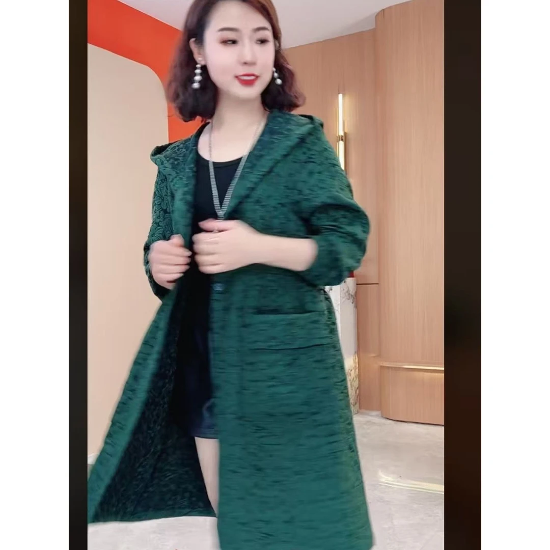 哥弟阿玛施正品#4031{连帽大口袋薄款风衣花纹外套女中长款百搭韩