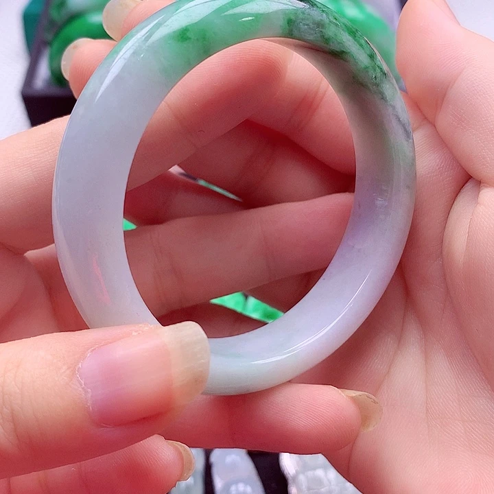翡翠未镶嵌手镯翡翠手镯