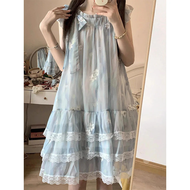 小个子甜美飞飞袖蝴蝶结系带连衣裙夏季新款蕾丝拼接蛋糕裙短裙子