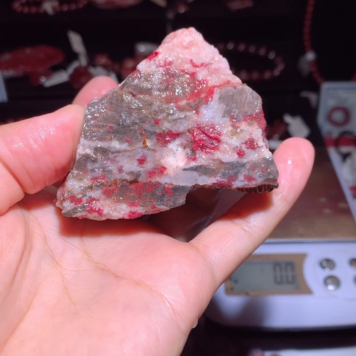天然辰砂天然晶体沙毛料