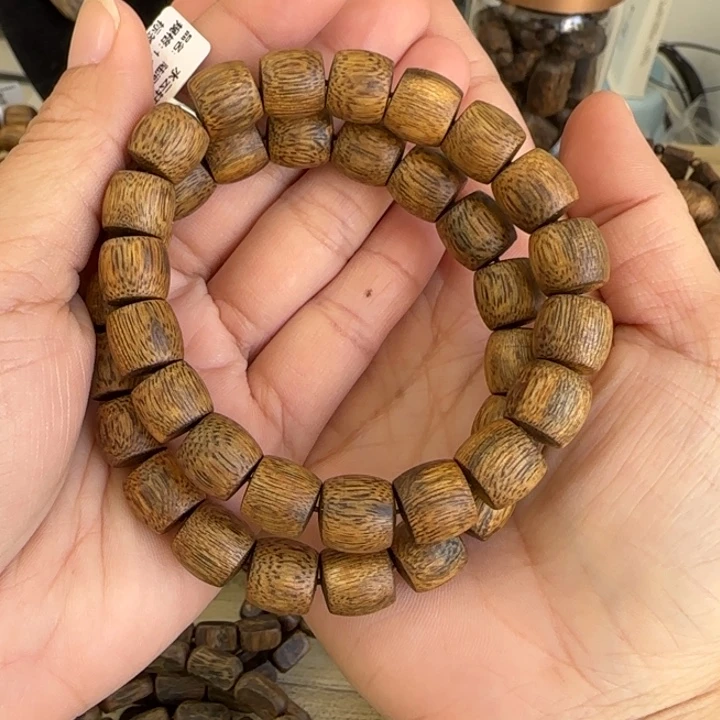 沉香手串陆河多样性发货一条卡11-12克