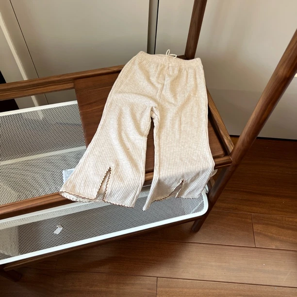 【编号N568】Q4071-34-儿童脚口开叉韩版裤米杏色-Dalr