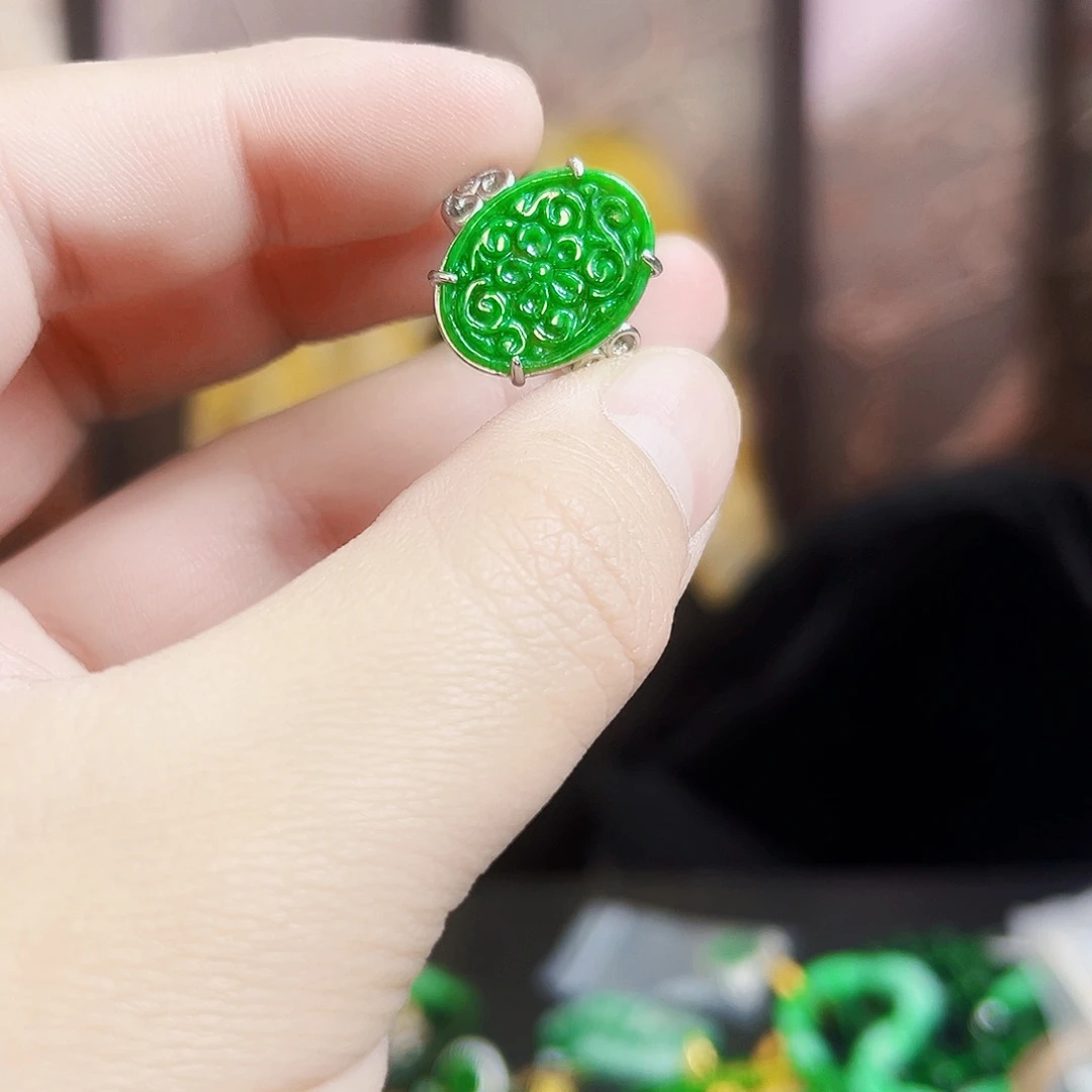 翡翠银S925镶嵌颈饰戒指