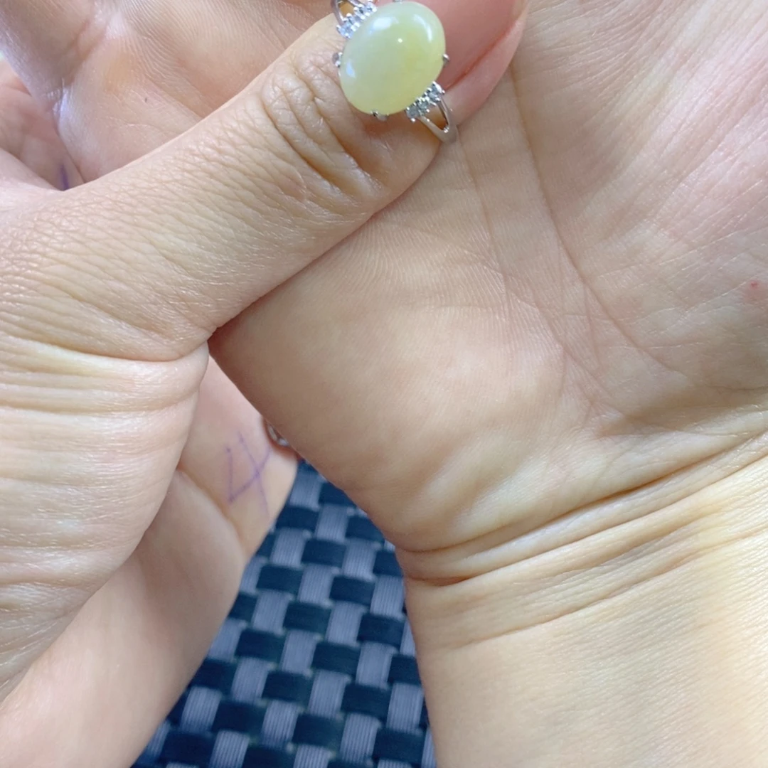 萱****未镶嵌戒指翡翠缅甸