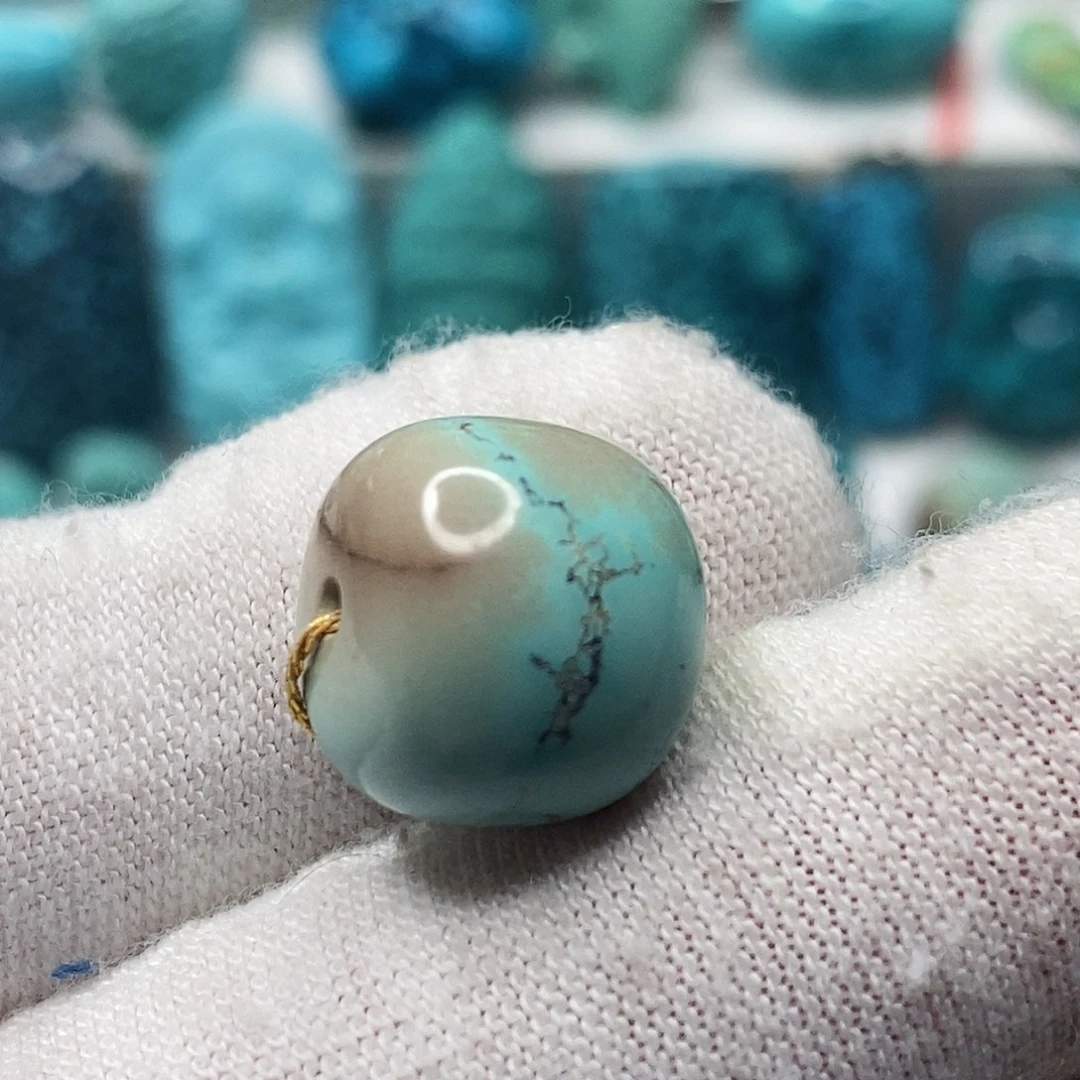 未镶嵌绿松石天然原矿 带武汉地大证书