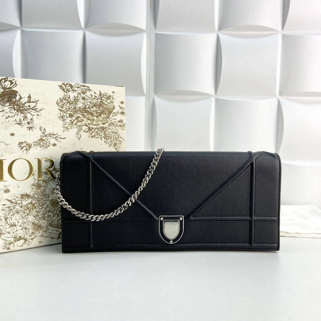 95新 DIOR/迪奥 思斯专属 迪奥黑色盾牌链条包 THCI3013