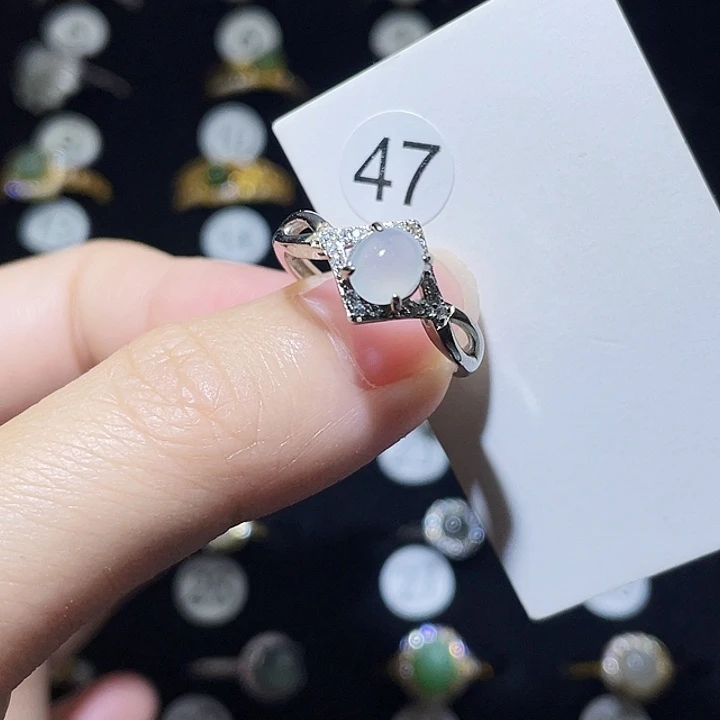 翡翠未镶嵌戒指戒指