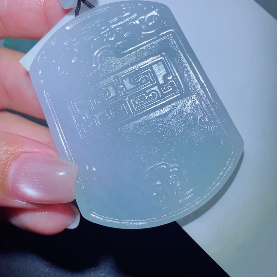 定制翡翠未镶嵌吊坠
