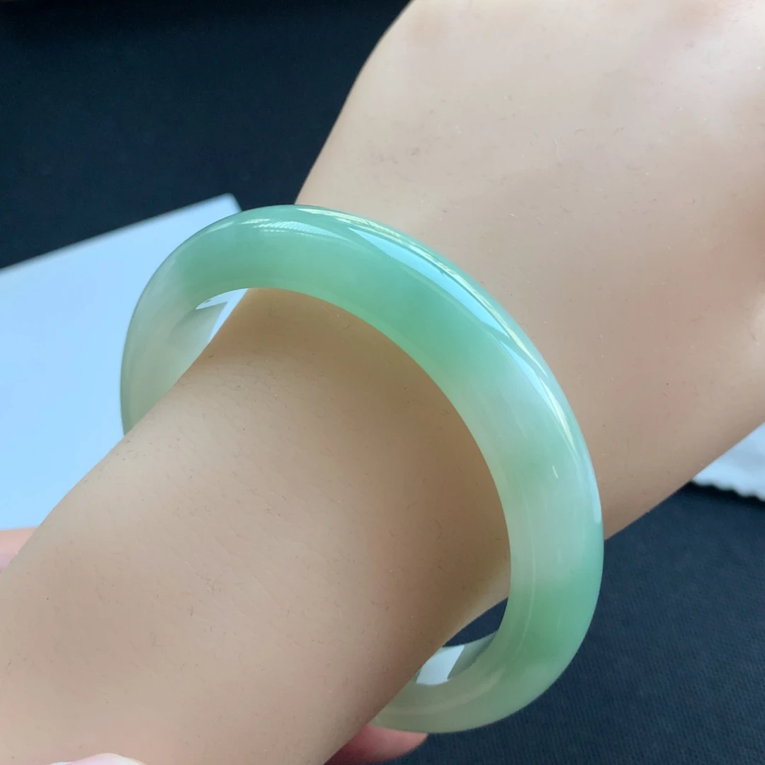 翡翠未镶嵌手镯27号57正