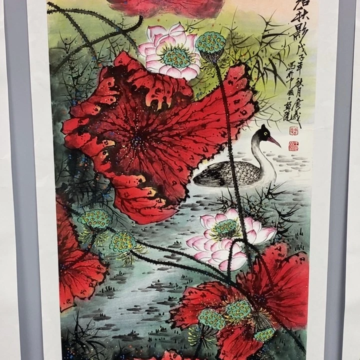 手绘作品等多种形式进行