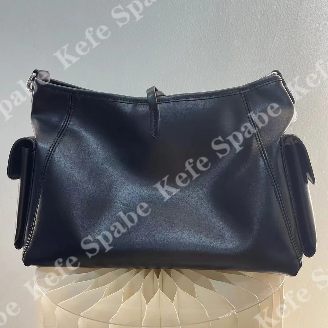 HM026  P25新款黑武士小号单肩斜跨包-1