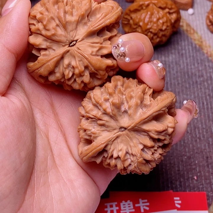 文玩核桃把件官帽狮子头