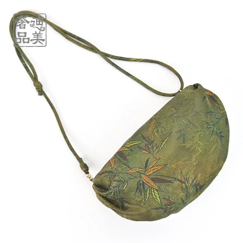 七七-（典雅花蔓）60姆米湖丝香云纱饺子包单肩斜挎包23*13*6cm