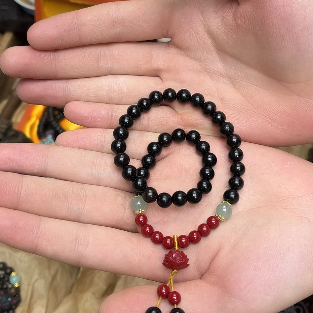 大叶紫檀（黑酸枝木类）