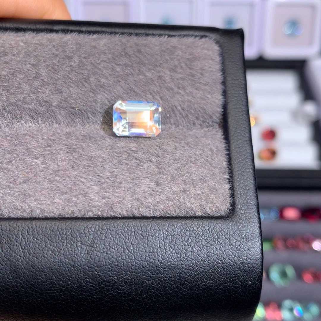 月光石裸石2.395ct