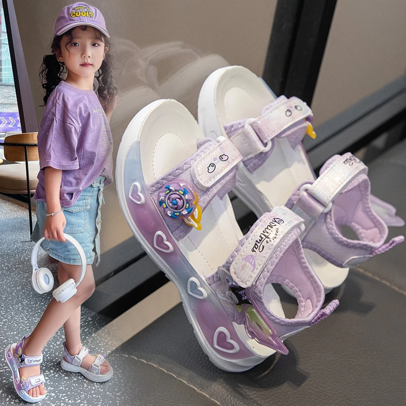 女童凉鞋2025新款夏季儿童时尚小童软底公主鞋网红学生防滑沙滩鞋