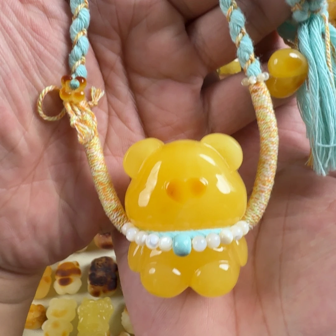 未镶嵌琥珀珠宝奇石