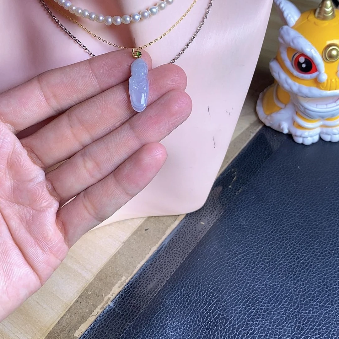 颈饰18K金镶嵌翡翠