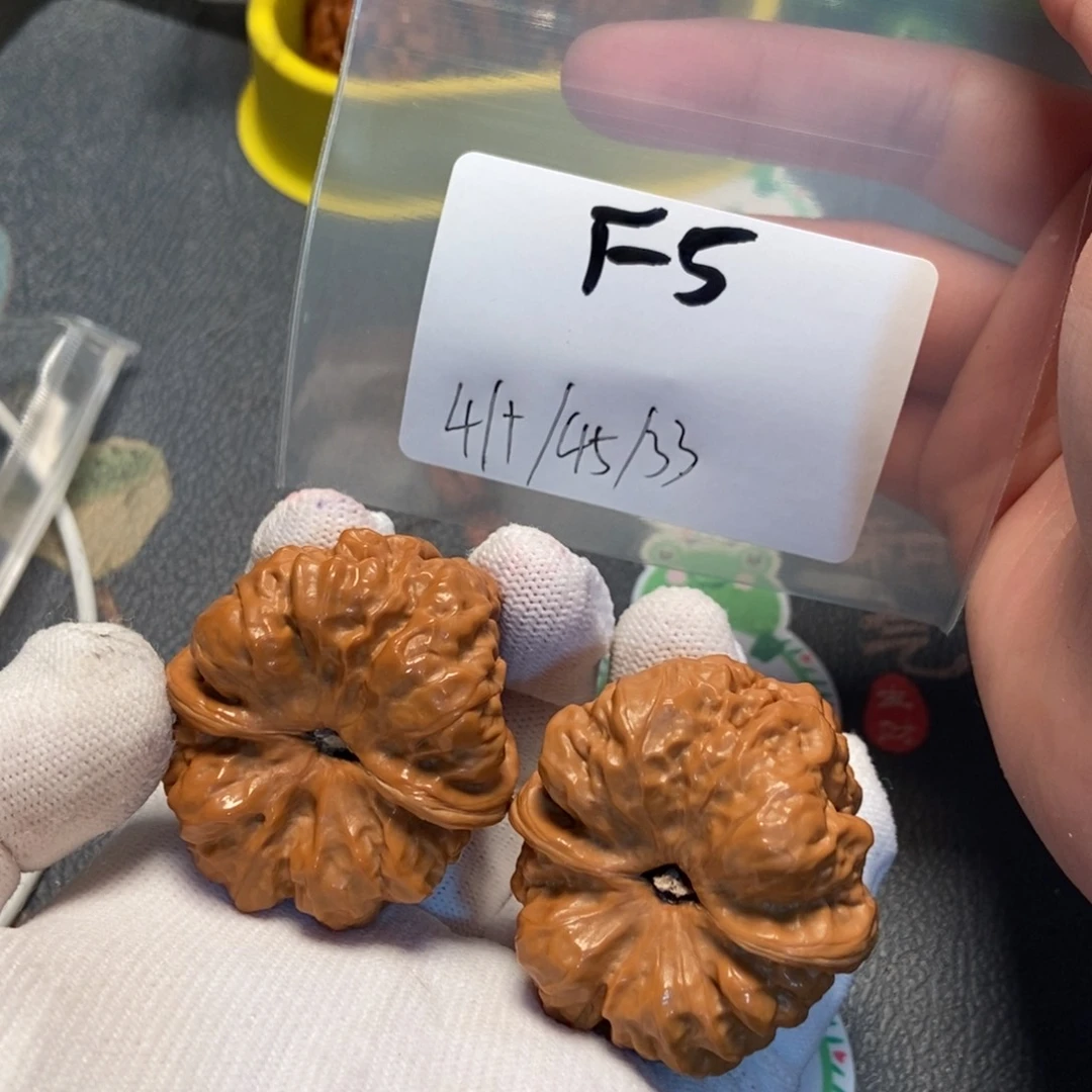 文玩核桃吊坠蛤蟆