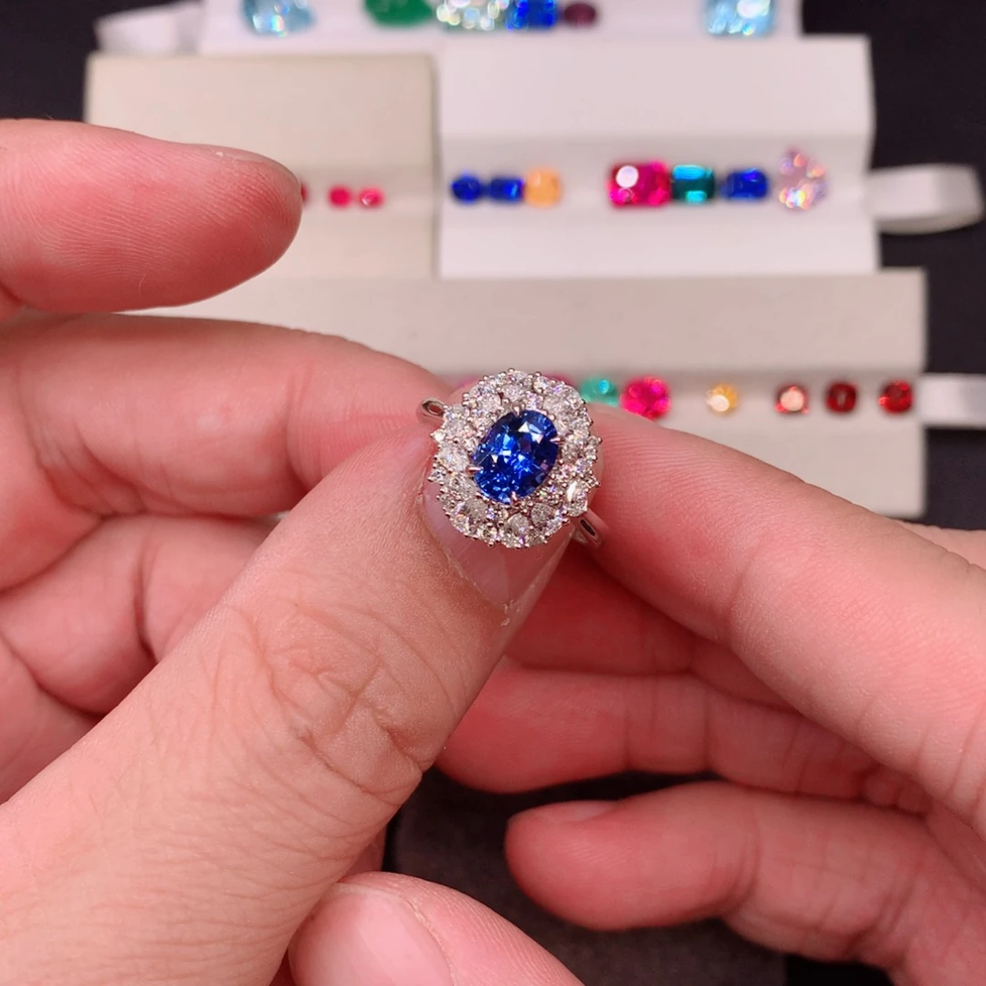 戒指蓝宝石18K金镶嵌1.58ct 天然皇家蓝蓝宝石戒指