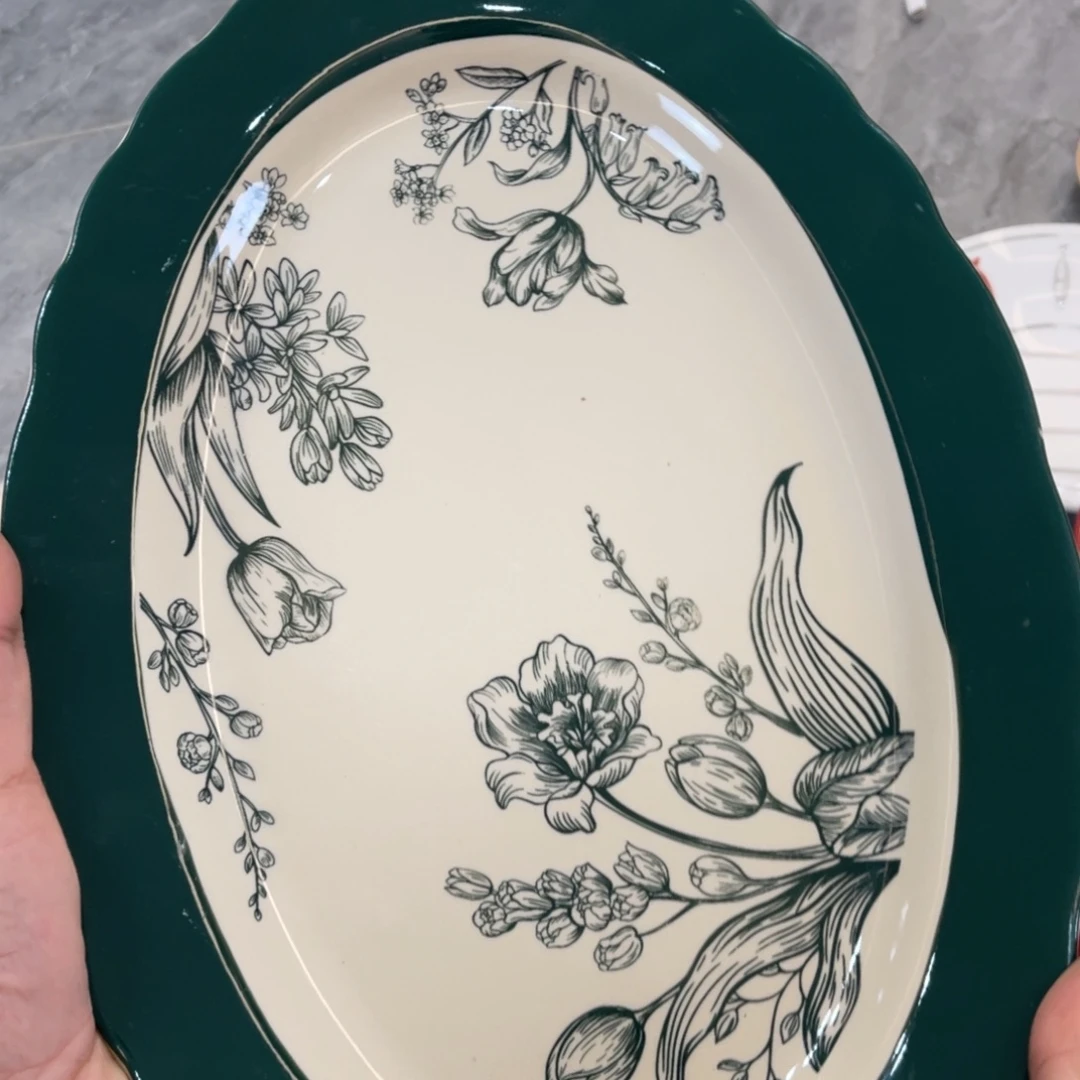 陶瓷微瑕餐具介意勿拍，满18飞！