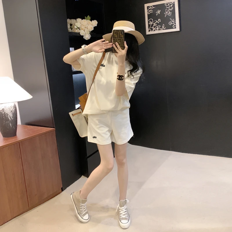 网红洋气休闲运动套装女装2025新款爆款减龄宽松短袖短裤两件套夏