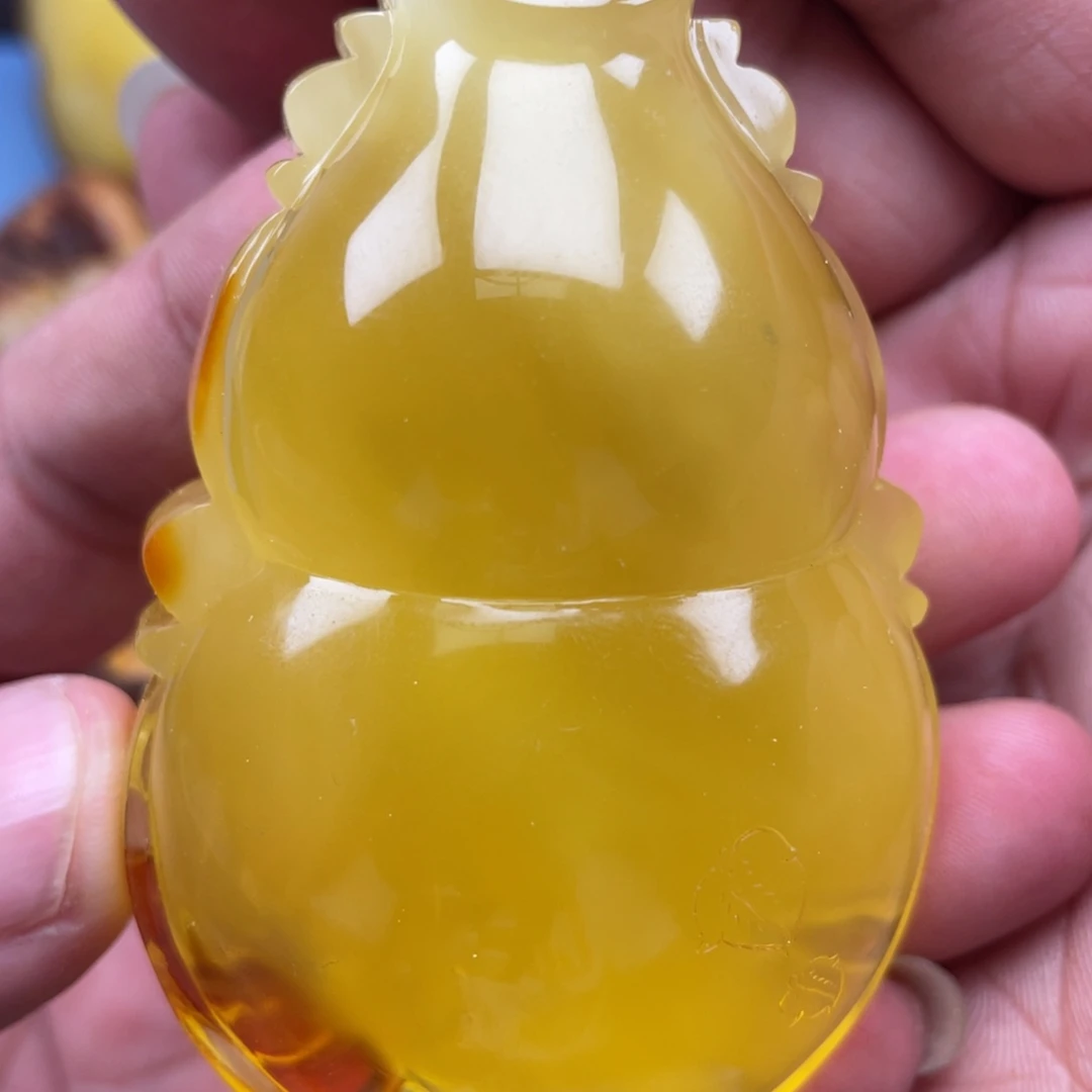 定制琥珀未镶嵌蜜蜡