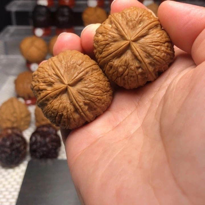 创***网把件文玩核桃555状元红四棱