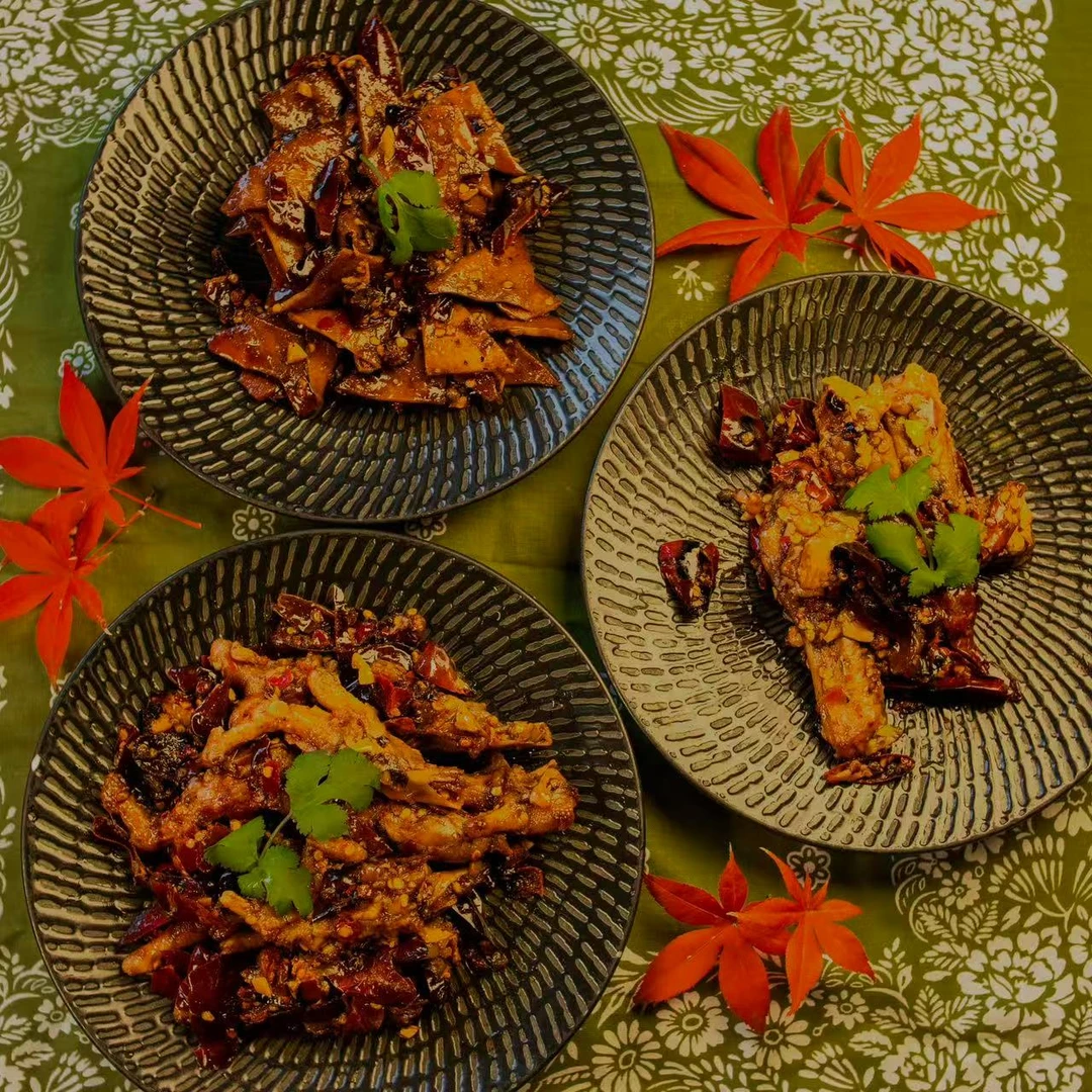 贵州香辣红油鸡翅尖网红翅尖开袋即食冷热吃下酒菜休闲零食熟小吃