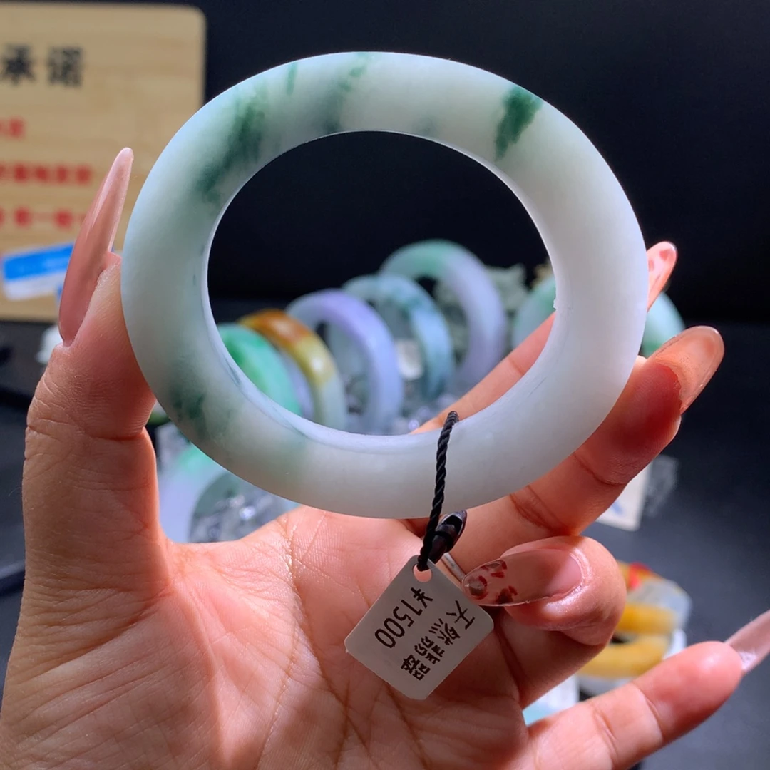 定制翡翠未镶嵌贵妃