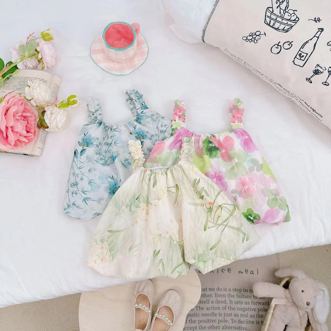 新款新款时尚百搭吊带花苞上衣 VC821