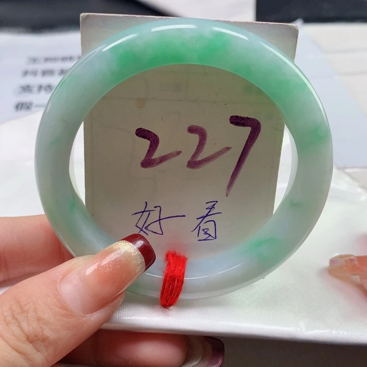 翡翠手镯未镶嵌天然翡翠54圈口