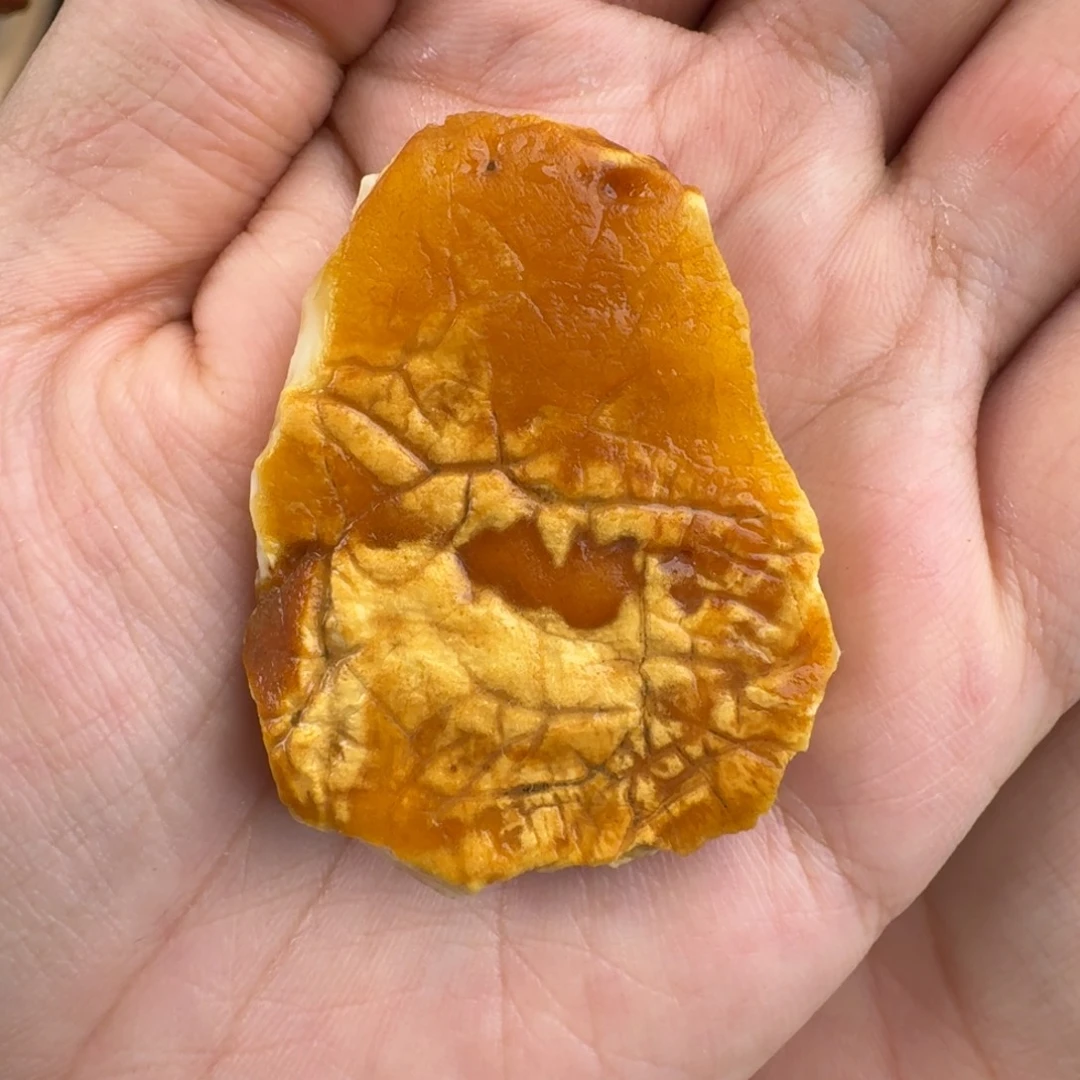 ****️定制琥珀未镶嵌10.7克