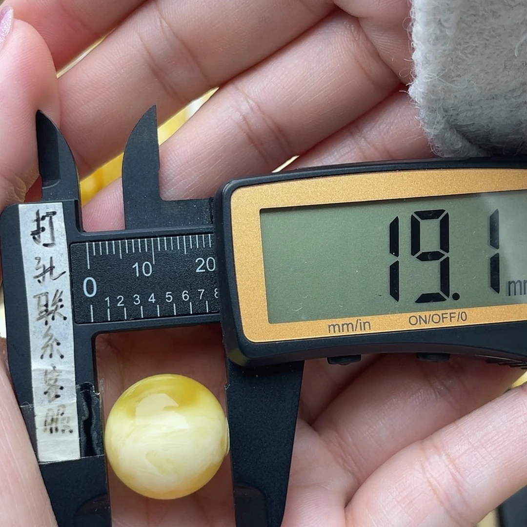 裸石琥珀未镶嵌蛤*精蜜蜡圆珠梦