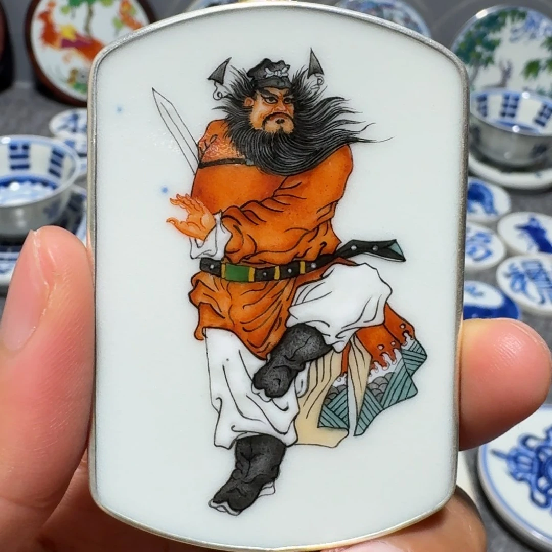 瓷片峰**寻精品挂件一个